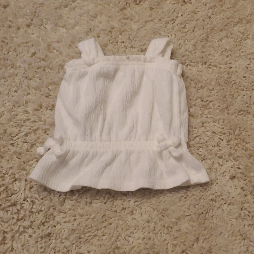 5 For 25$ Carter's Tank Top Baby Size‎ Newborn White